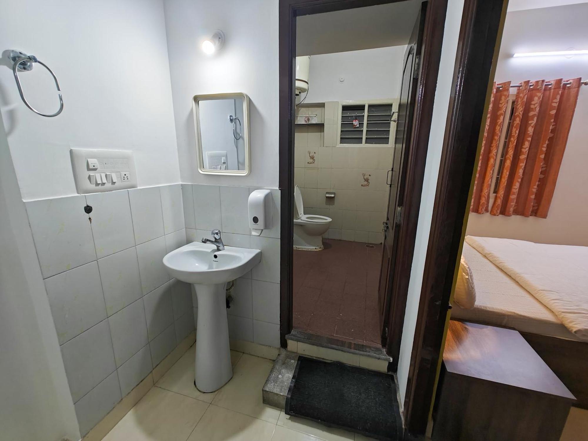 Sampada Homestay Bangalore Extérieur photo