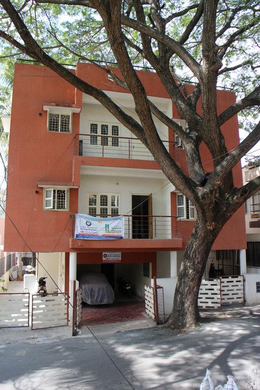 Sampada Homestay Bangalore Extérieur photo