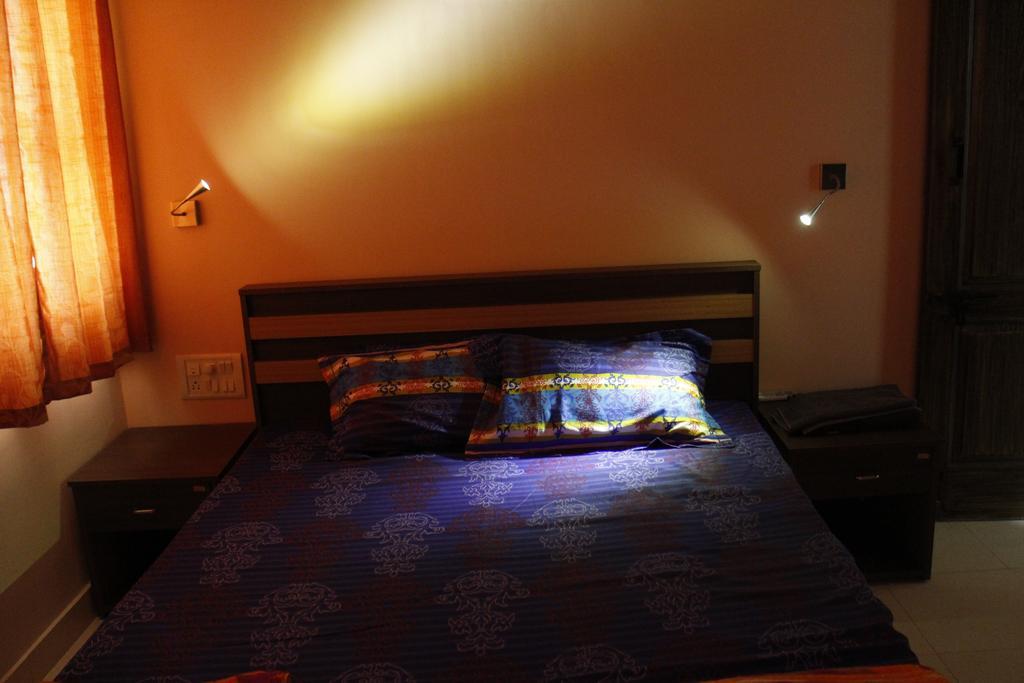Sampada Homestay Bangalore Extérieur photo